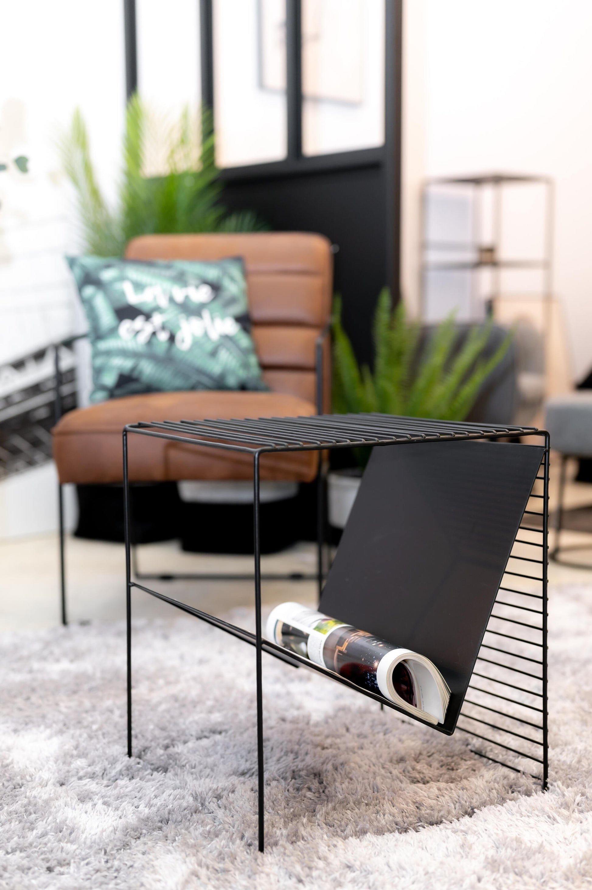 Sofa End, Revistero, Mesa Auxiliar Metal Negro Industrial 40x35x45cm- Muebles De Salon- Sofa End_2