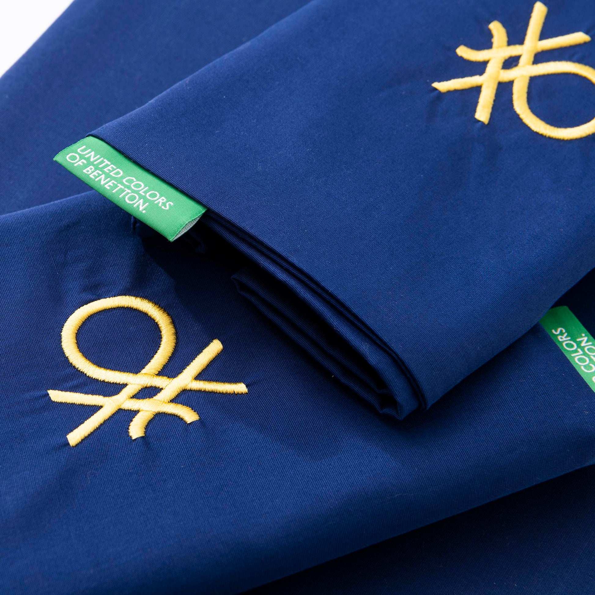 Set 3pzs Sabana Individual: Sabana Plana(160x280cm C/ Dobladillo Simple 5cm) + Sabana Bajera (90x200+40cm Flap) + 1 Funda De Almohada (50x85) 100% Al