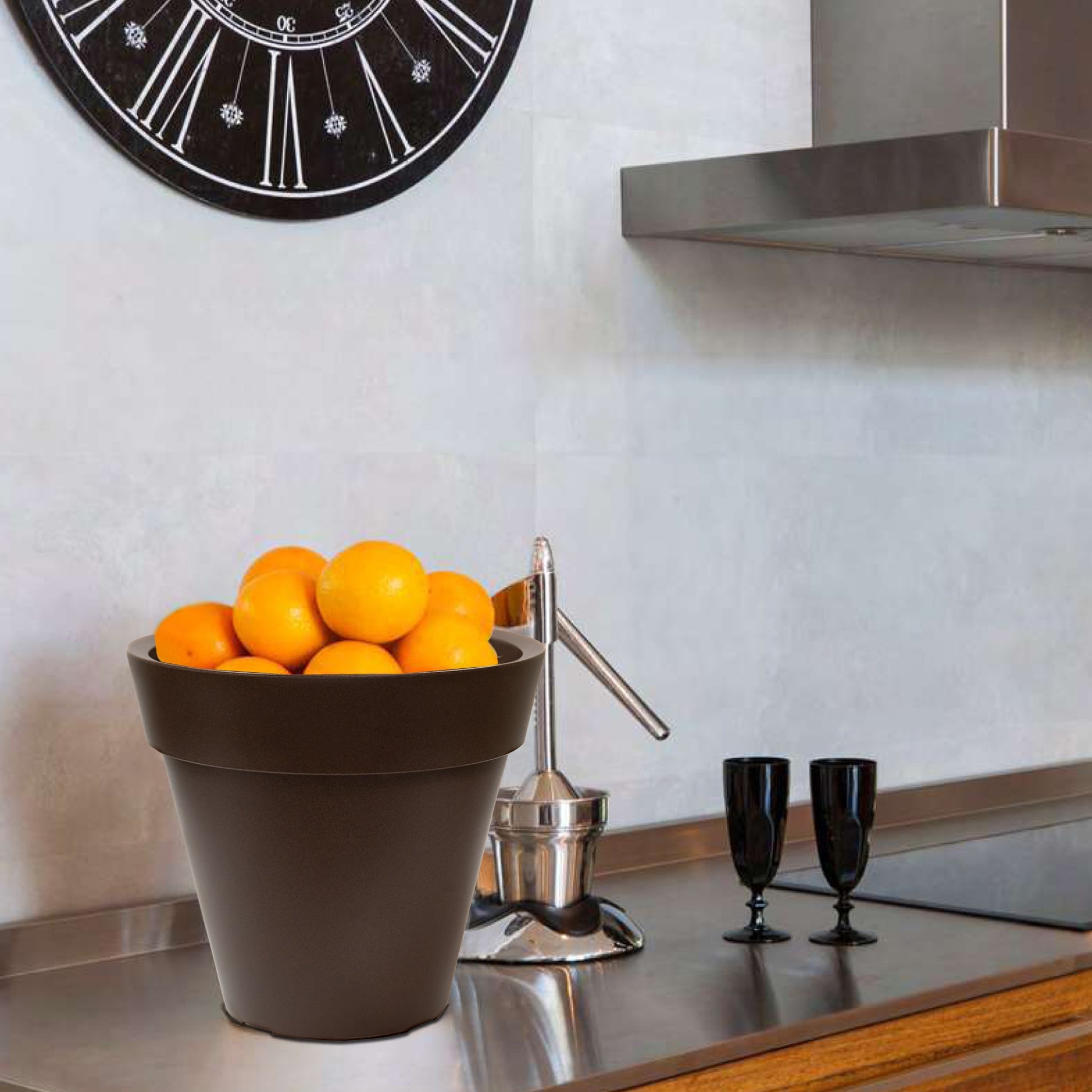 Macetero De Polietileno Por Rotomoldeo Color Bronce 35x30 Cm_3