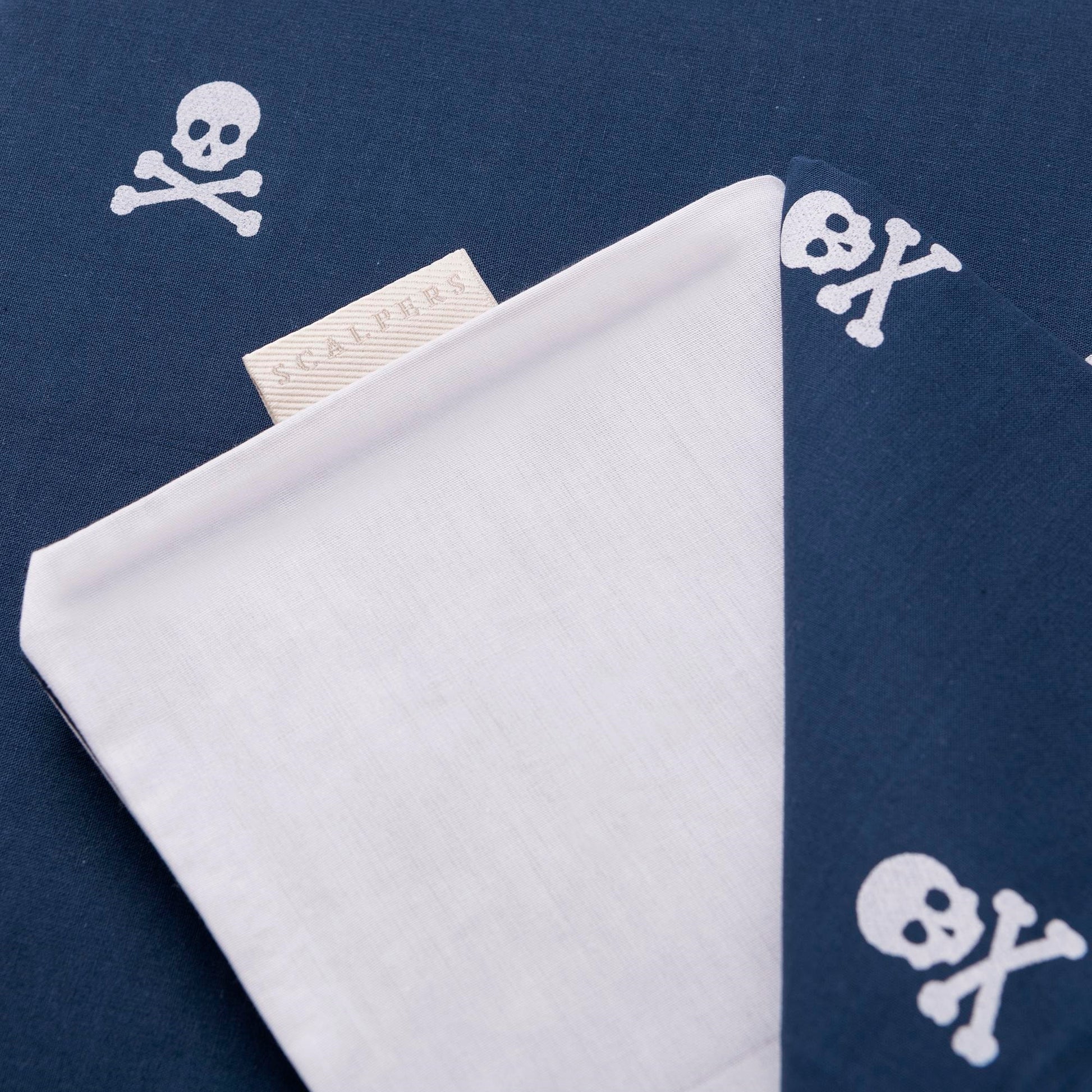 Set Cama (funda Nórdica 240x220 + 2 Fundas Almohada 50x85cm) 100% Algodón Navy Calaveras Scalpers Home_5