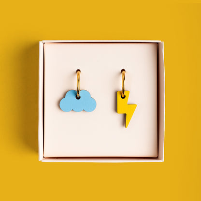 Pendientes Nube y Rayo - Aro de Acero Quirúrgico y Bañado en Oro de 18k - Nature Vibes_1
