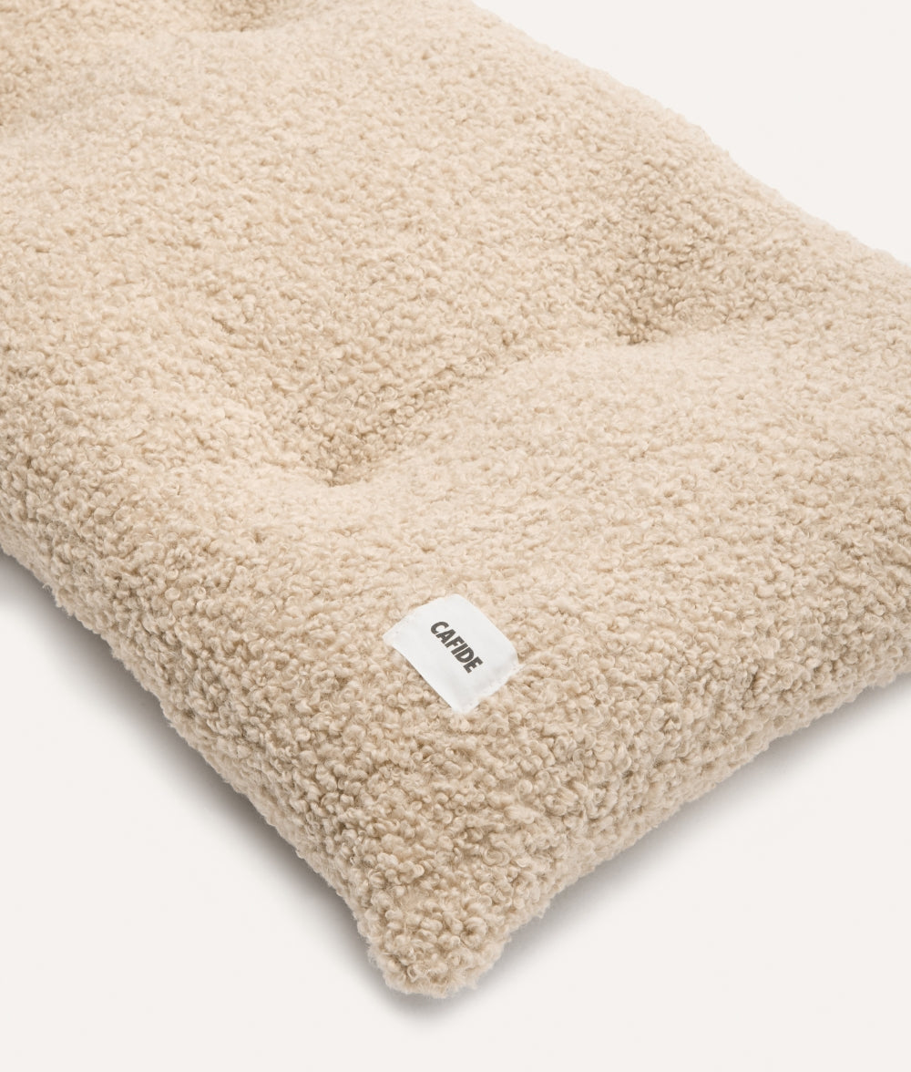 Cafide Cojín De Material Reciclado Para Perro Con Tejido Estilo Borreguito Beige. Modelo Bela._1