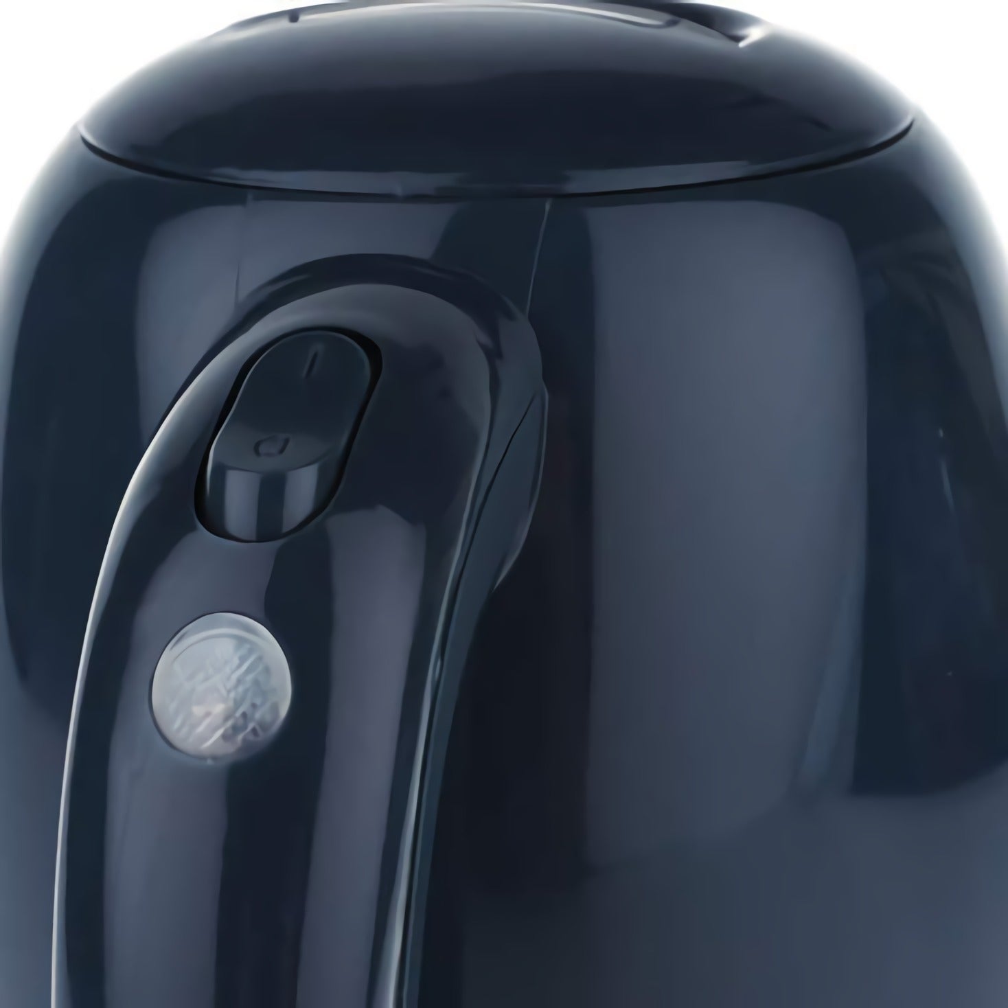 Hervidor Agua Eléctrico, 1,7l, Sin Bpa, Resistencia Oculta, Inalámbrico, Apagado Automático Mpm Mcz-85, 2200w