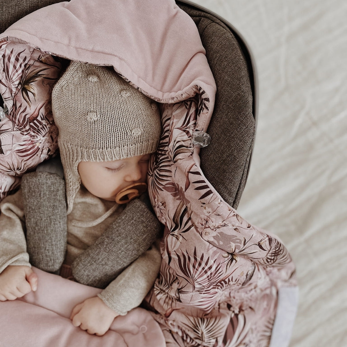 Saco Para Grupo 0 Unviersal Invierno Royal Baby Grey_4