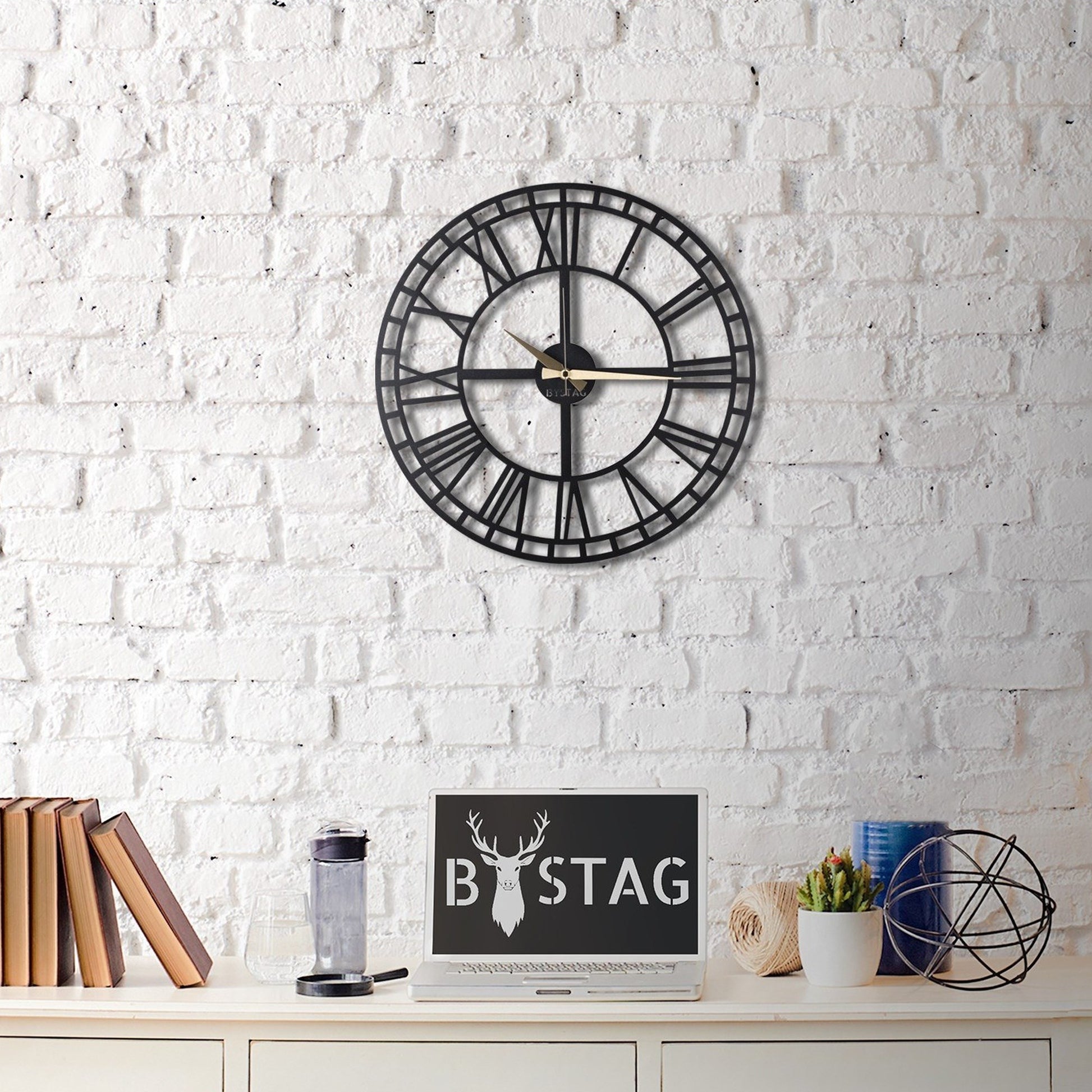 Reloj De Pared Metal Números Romanos 50x50_2