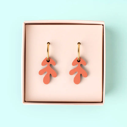 Pendientes Coral Nature Vibes - Acero Quirúrgico y Baño de Oro 18k - Resetea_1