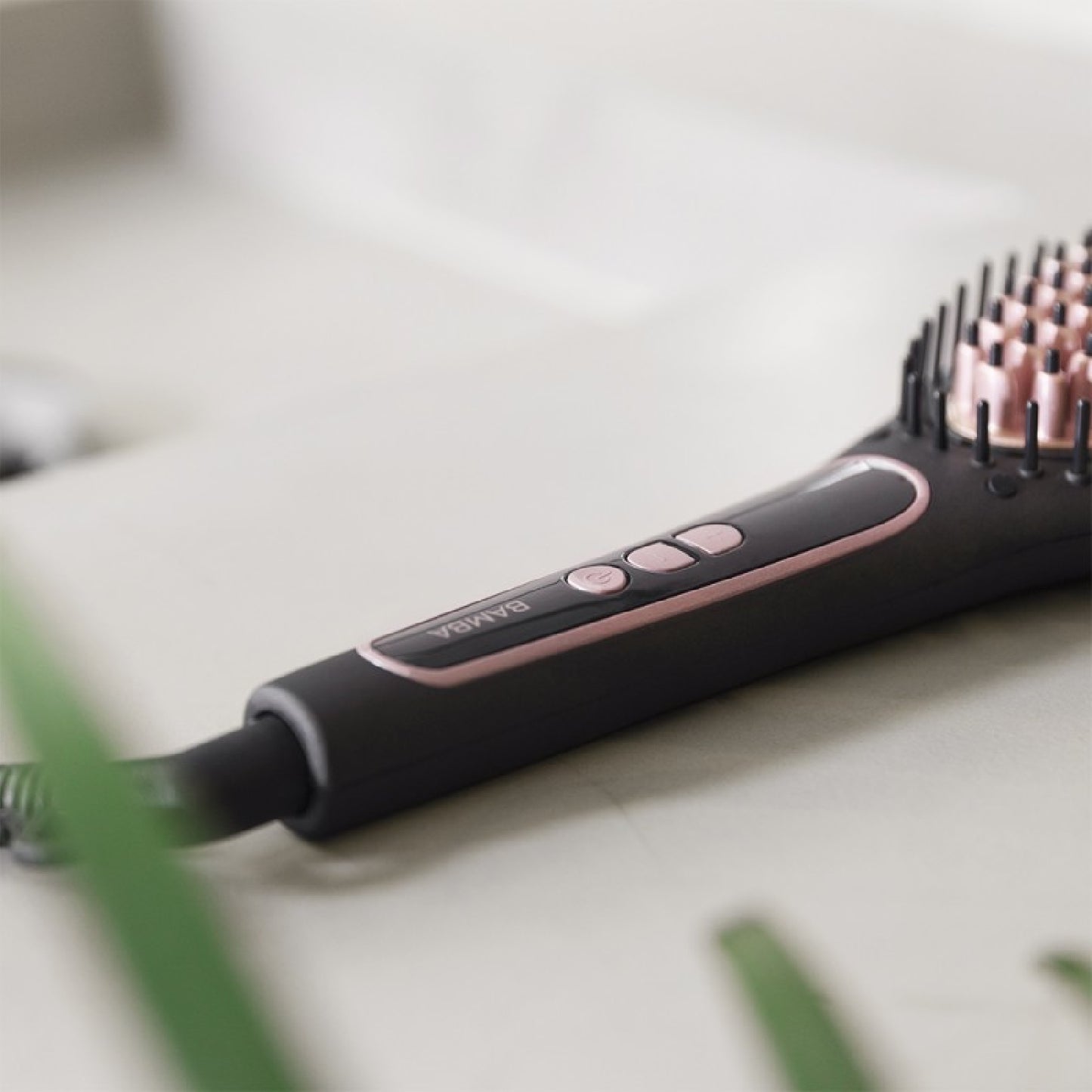 Cecotec Cepillo Alisador De Cerámica Bamba Instantcare Perfectbrush. 61 W Revestimiento De Queratina Y Aceite De Argán E_3