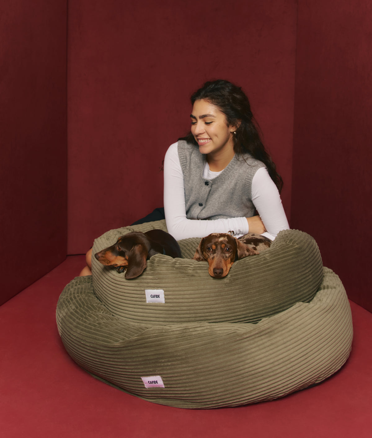 Cafide Cama Donut Para Perro Con Tejido De Pana Verde. Modelo Nuba. Talla L (100x100x25 Cm)_1