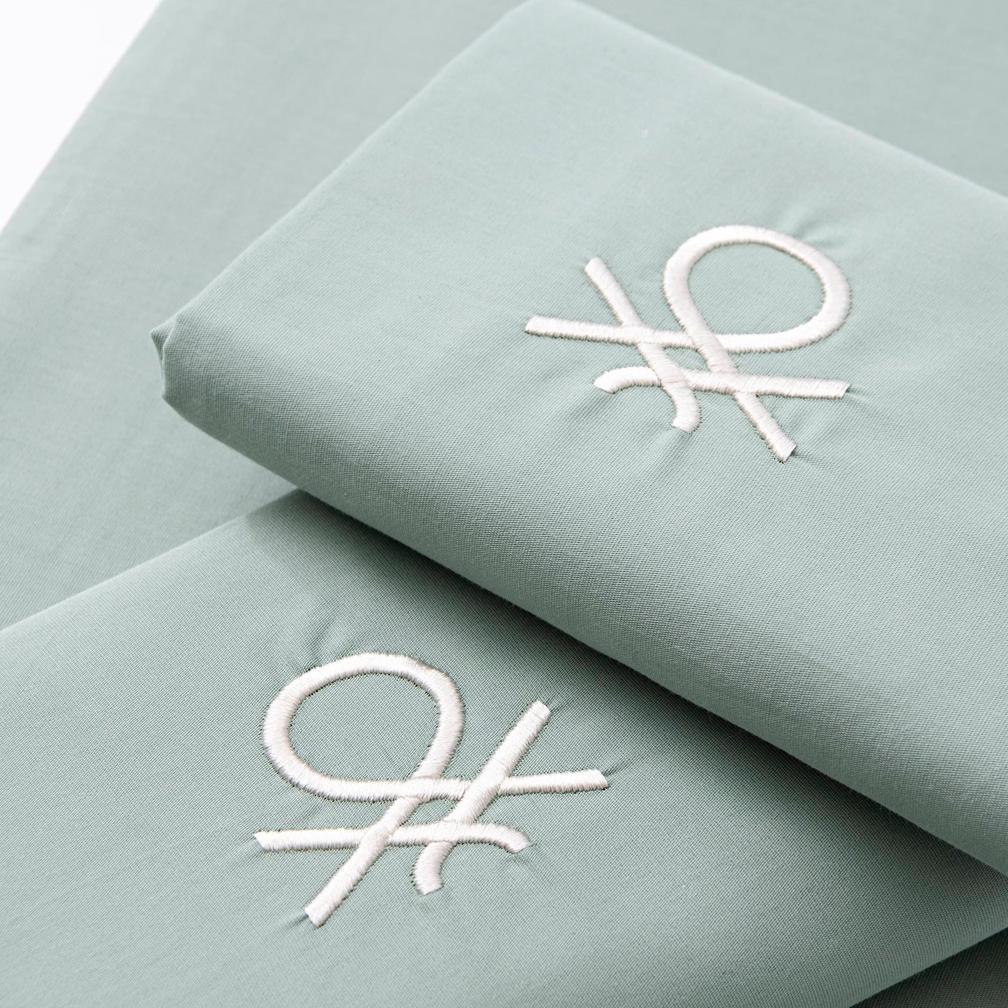 Set 3pzs Sabana Individual: Sabana Plana(160x280cm C/ Dobladillo Simple 5cm) + Sabana Bajera (90x200+40cm Flap) + 1 Funda De Almohada (50x85) 100% Al