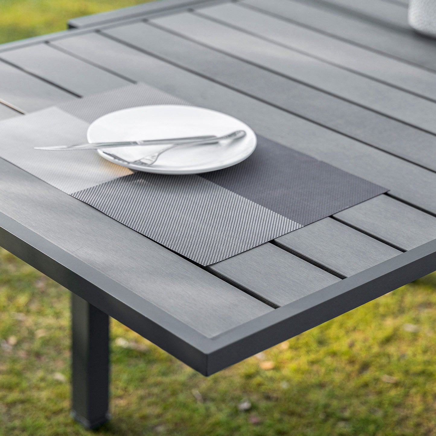 Outsunny Mesa De Jardín Extensible De Aluminio Para 4-6 Personas 90-180x90x73 Cm_3