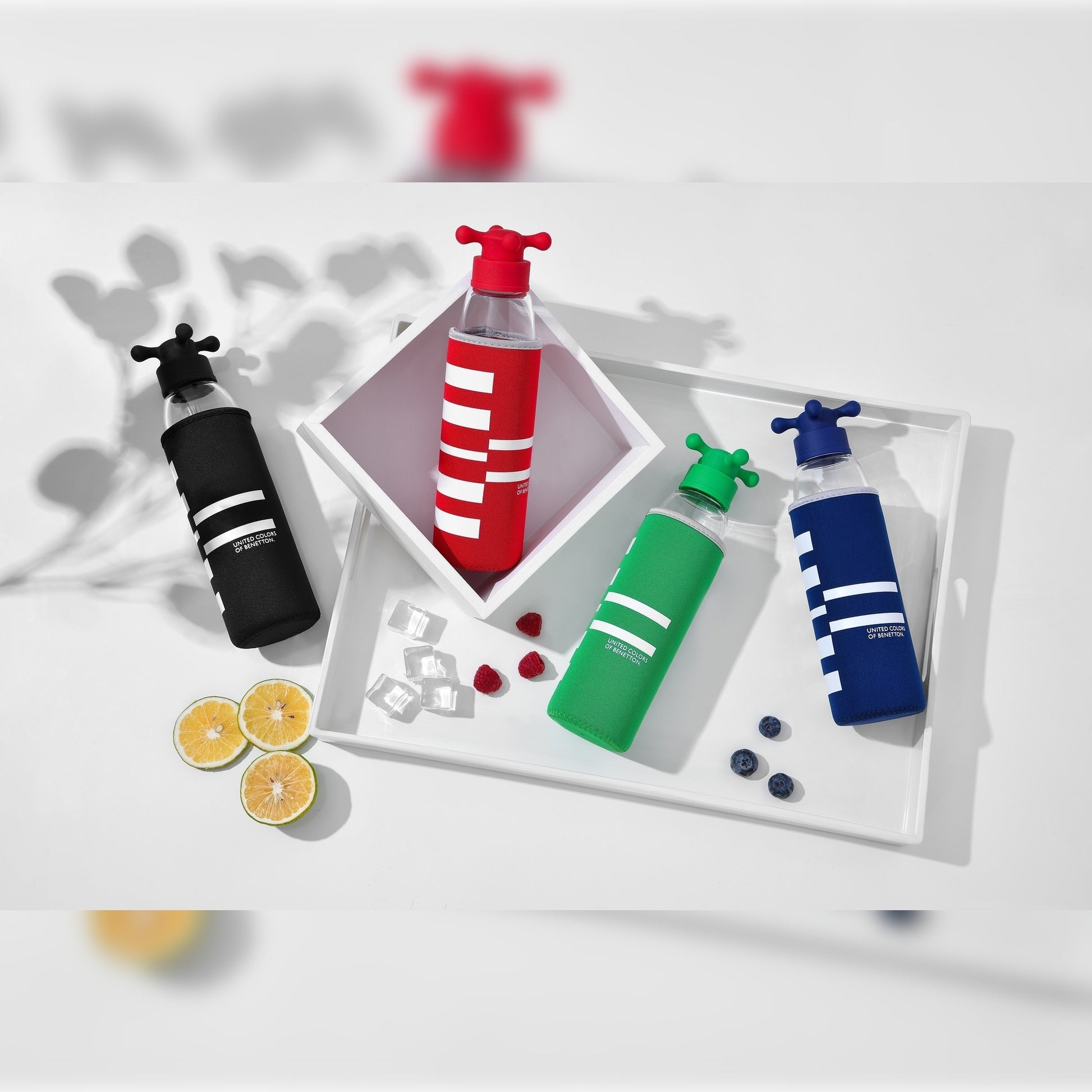 Botella De Agua 500ml Borosilicato Funda Rojo Y Tapa De Grifo Rainbow Be_3