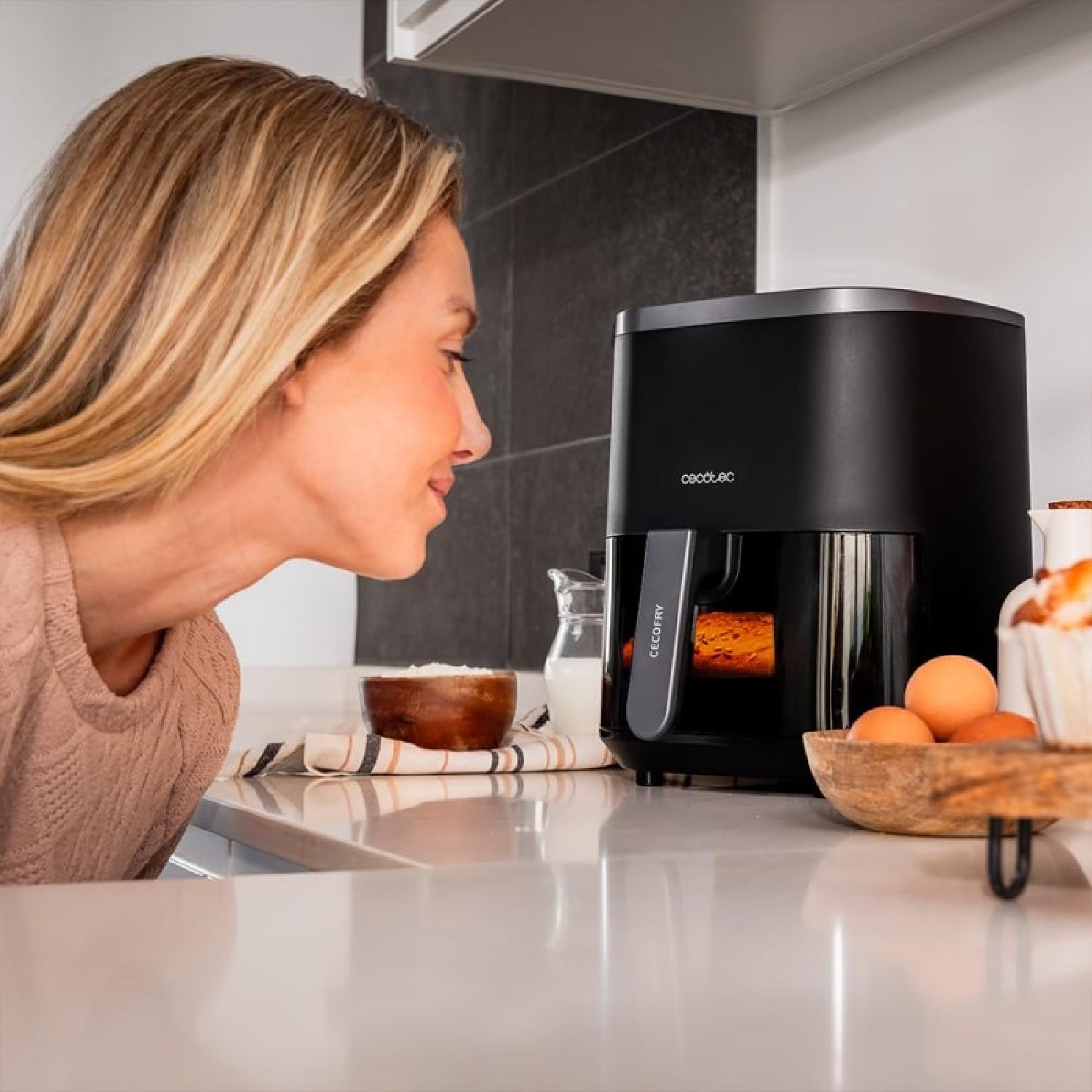 Freidora De Aire Sin Aceite De 4 L Con Ventana Cecofry Fantastik Window 4000 Air Fryer 1400 W, 9 Menús, Control Táctil, Tecnología Perfectcook, 80-2_2