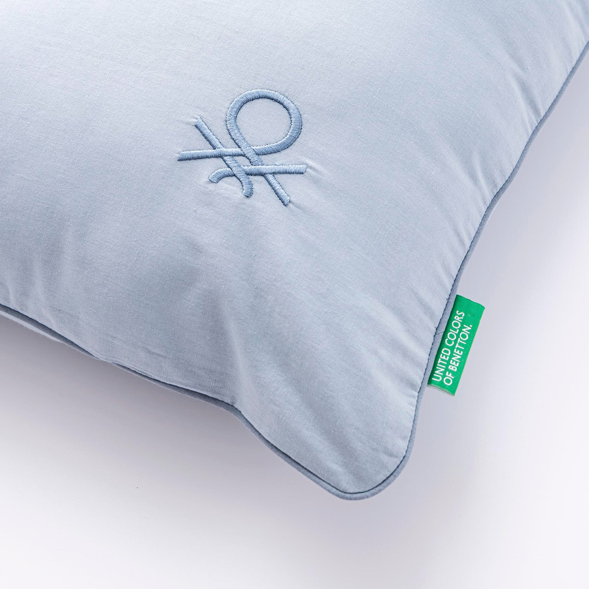 Cojin 45x45cm 144tc 100%algodon Azul Benetton_2