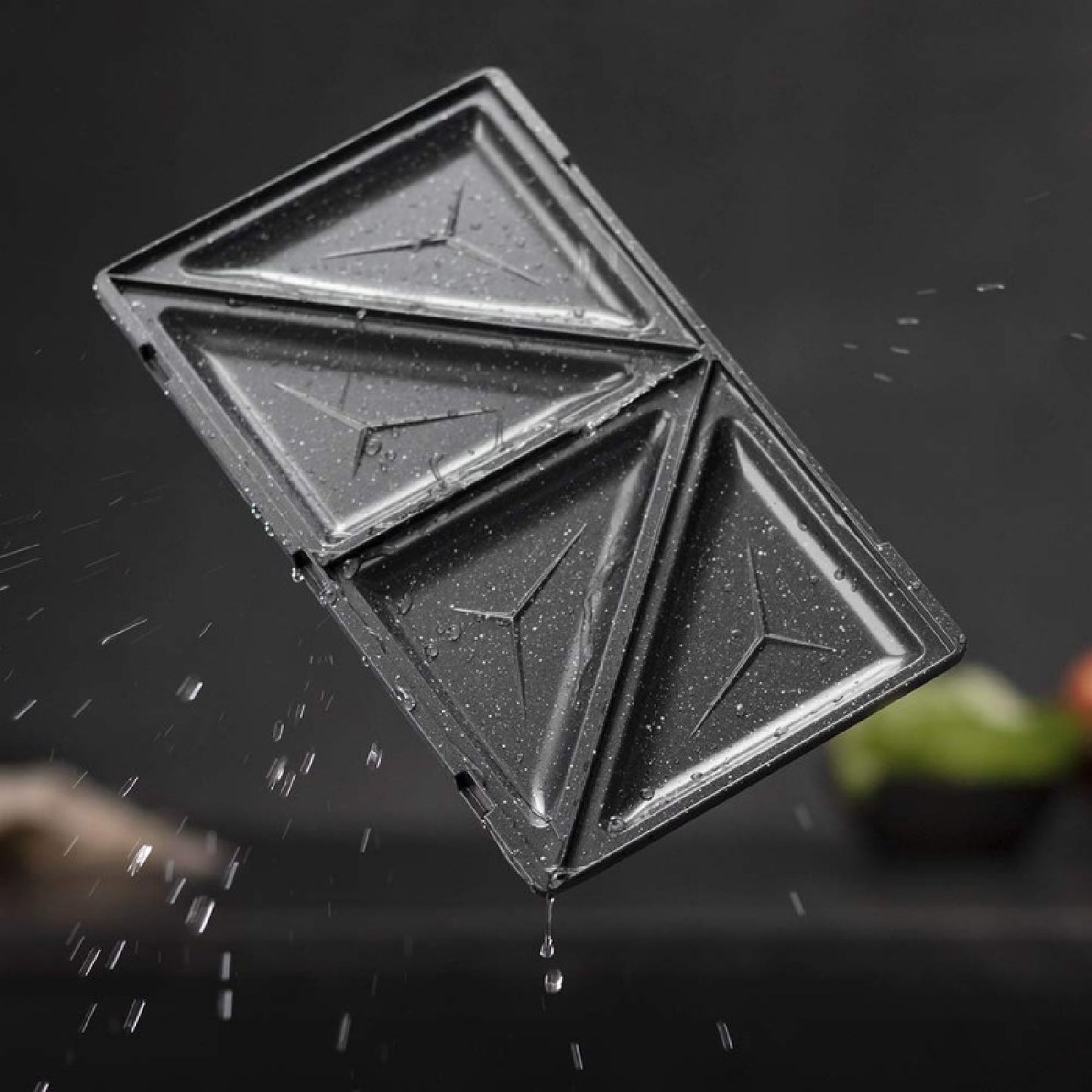 Sandwichera Con Placa Intercambiables Rock'n Toast 1000 3in1. 800 W, Capacidad 2 Sándwiches, Acabados Acero Inox, Revestimiento De Piedra, Incluye 3_1
