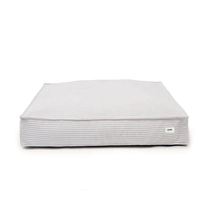 Cafide Cama De Material Reciclado Para Perro Con Tejido De Pana Blanco. Modelo Cuadra._0