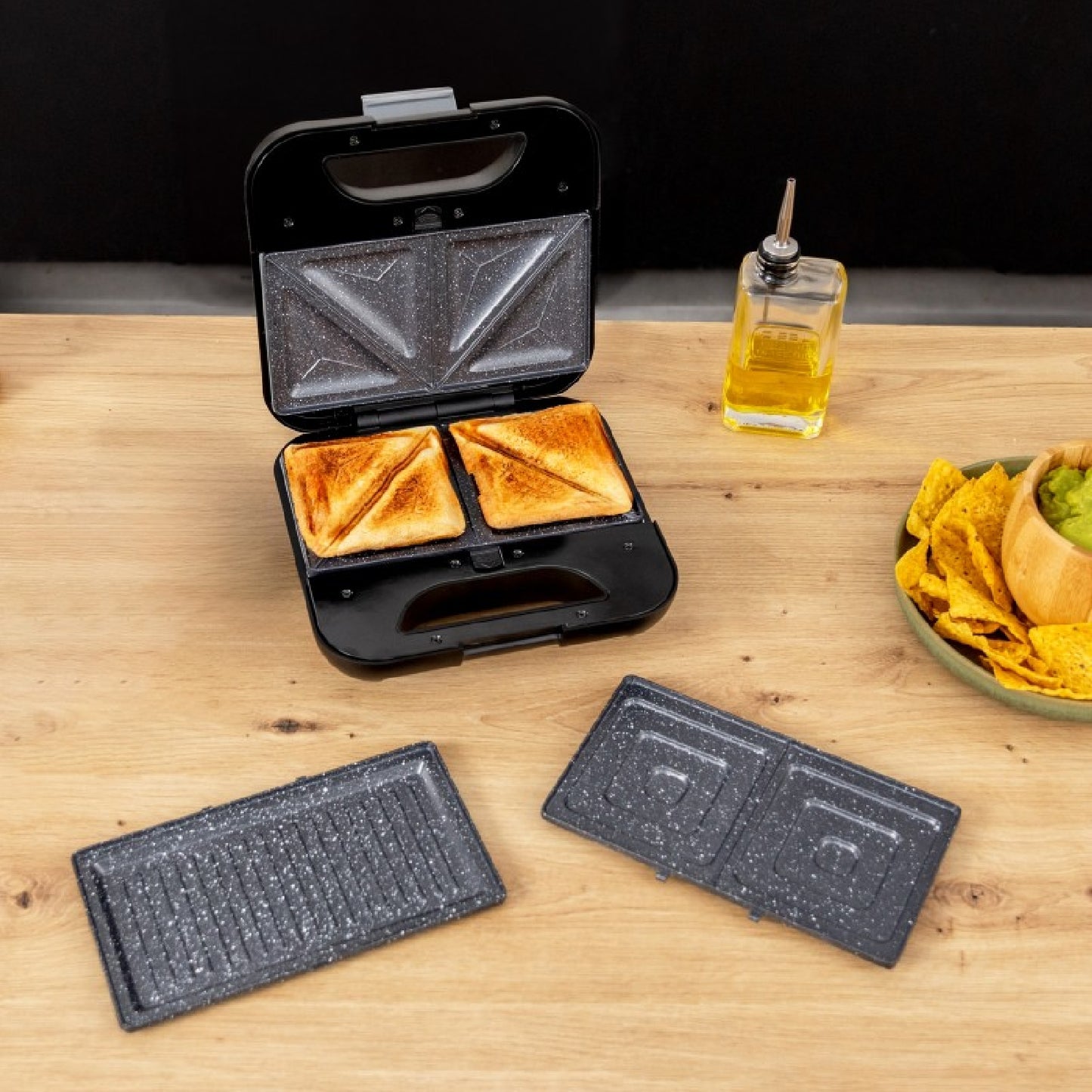Sandwichera Rock’ntoast Combo. 800 W, 2 Sándwiches Con Acabados En Acero Inoxidable, 3 Placa Intercambiables Con Revestimiento Antiadherente, Libre_3