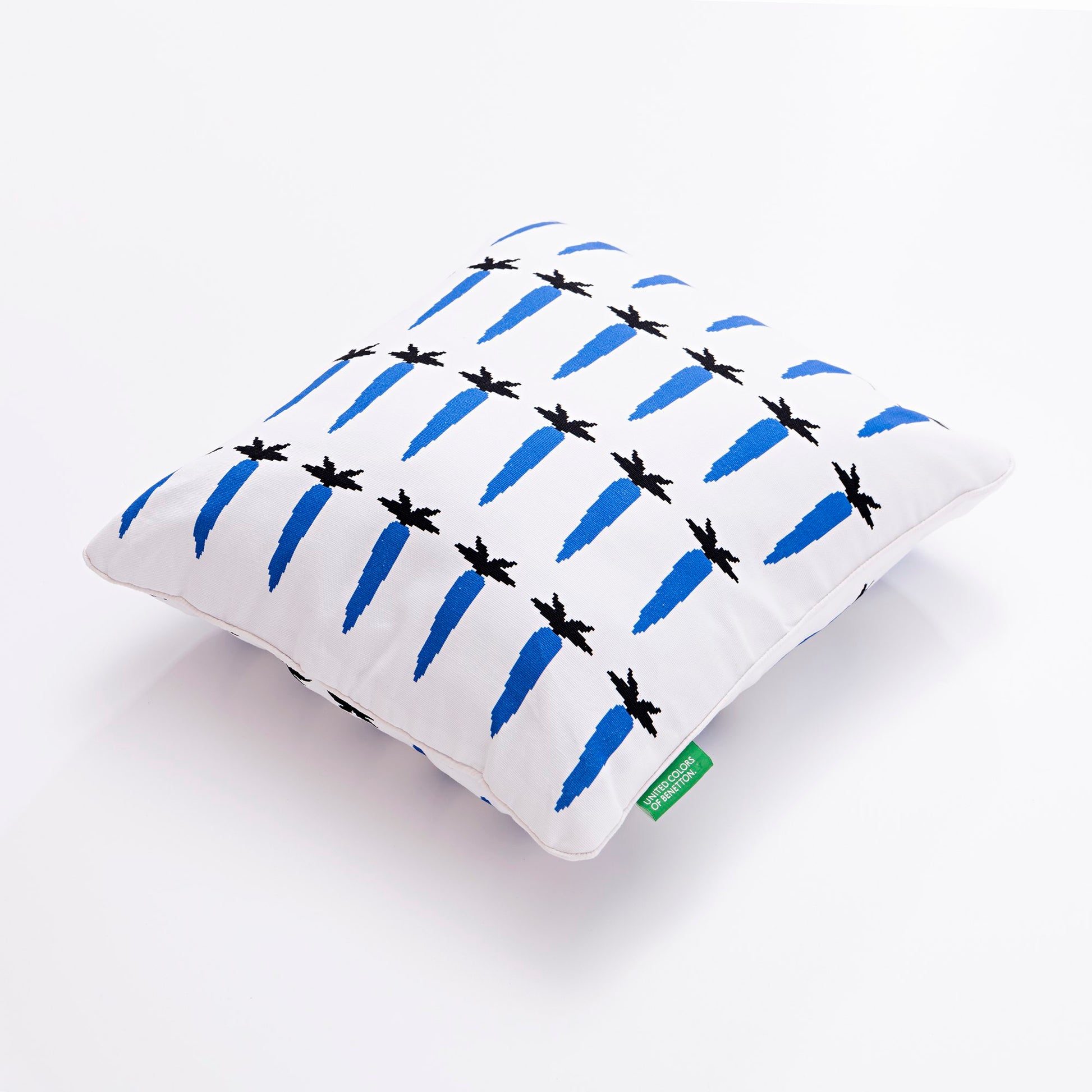 Cojin 40x40cm Relleno 300gr Poliester 100% Algodon Canvas 300gsm Zanahoria Azul Benetton_1