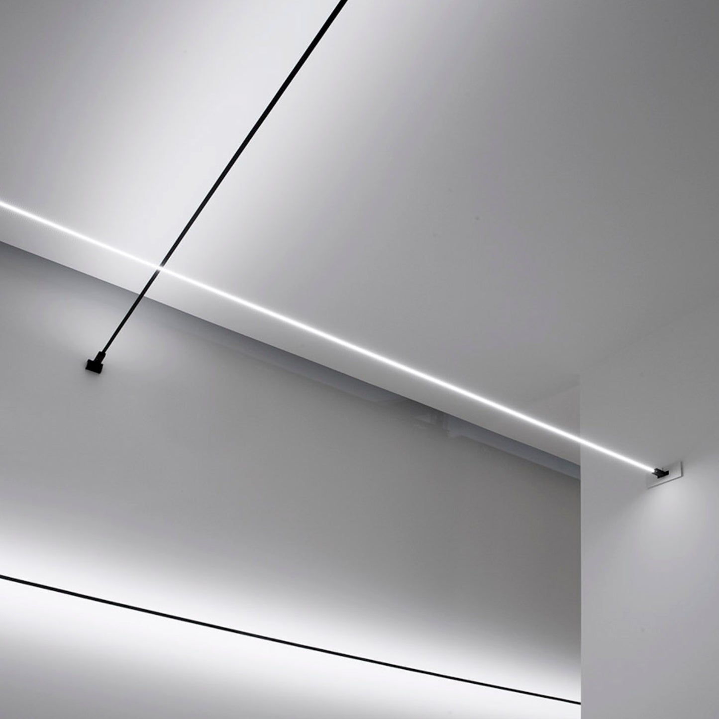 Skyline Linear Wall Base Conector_2