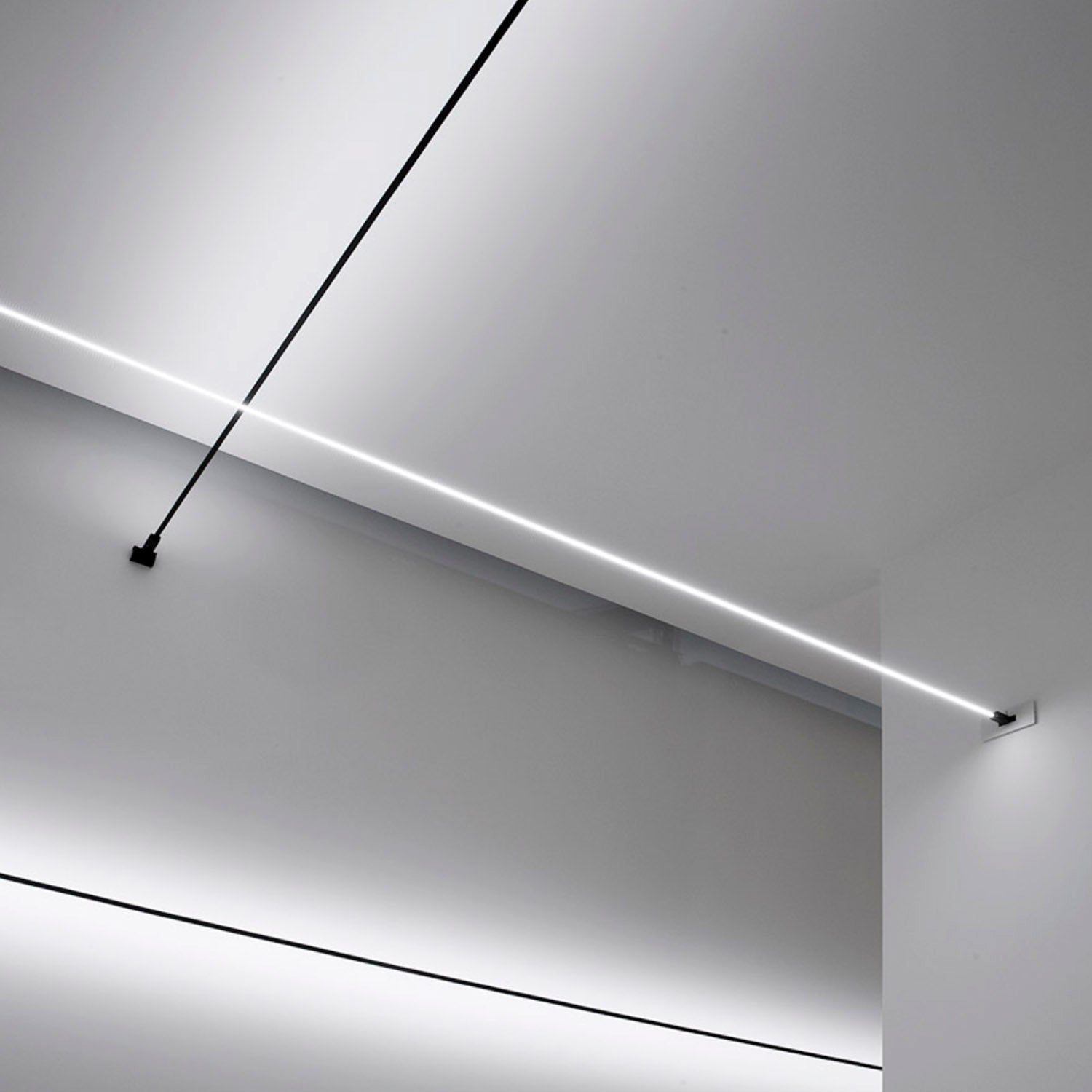 Skyline Linear Wall Base Conector_2