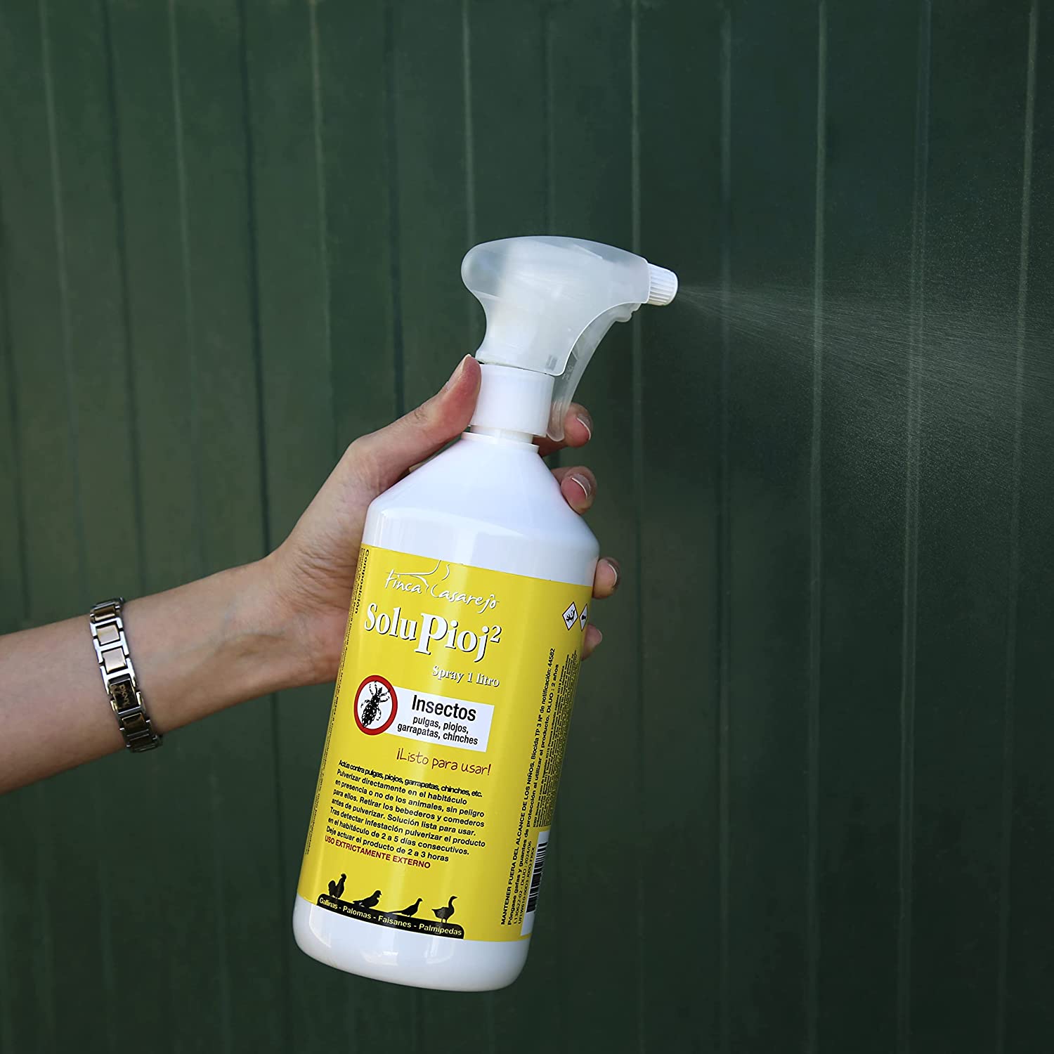 Solupioj Spray - Gallinas, Ácaros, Garrapatas, Chinches - Desinsectante Para Instalaciones De Animales - 1 Litro_4