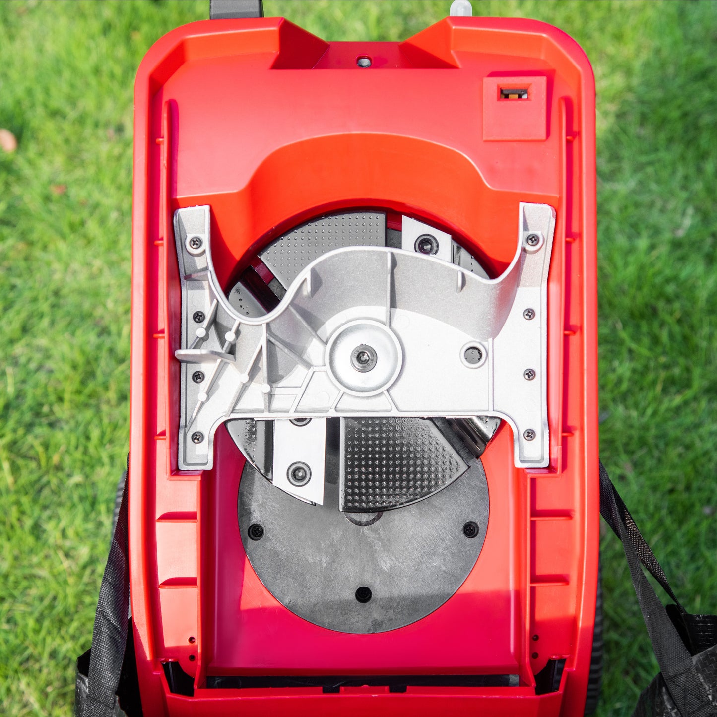 Outsunny Trituradora De Jardín 2500w Con 2 Cuchillas De Volteo Y Bolsa De 50l_4
