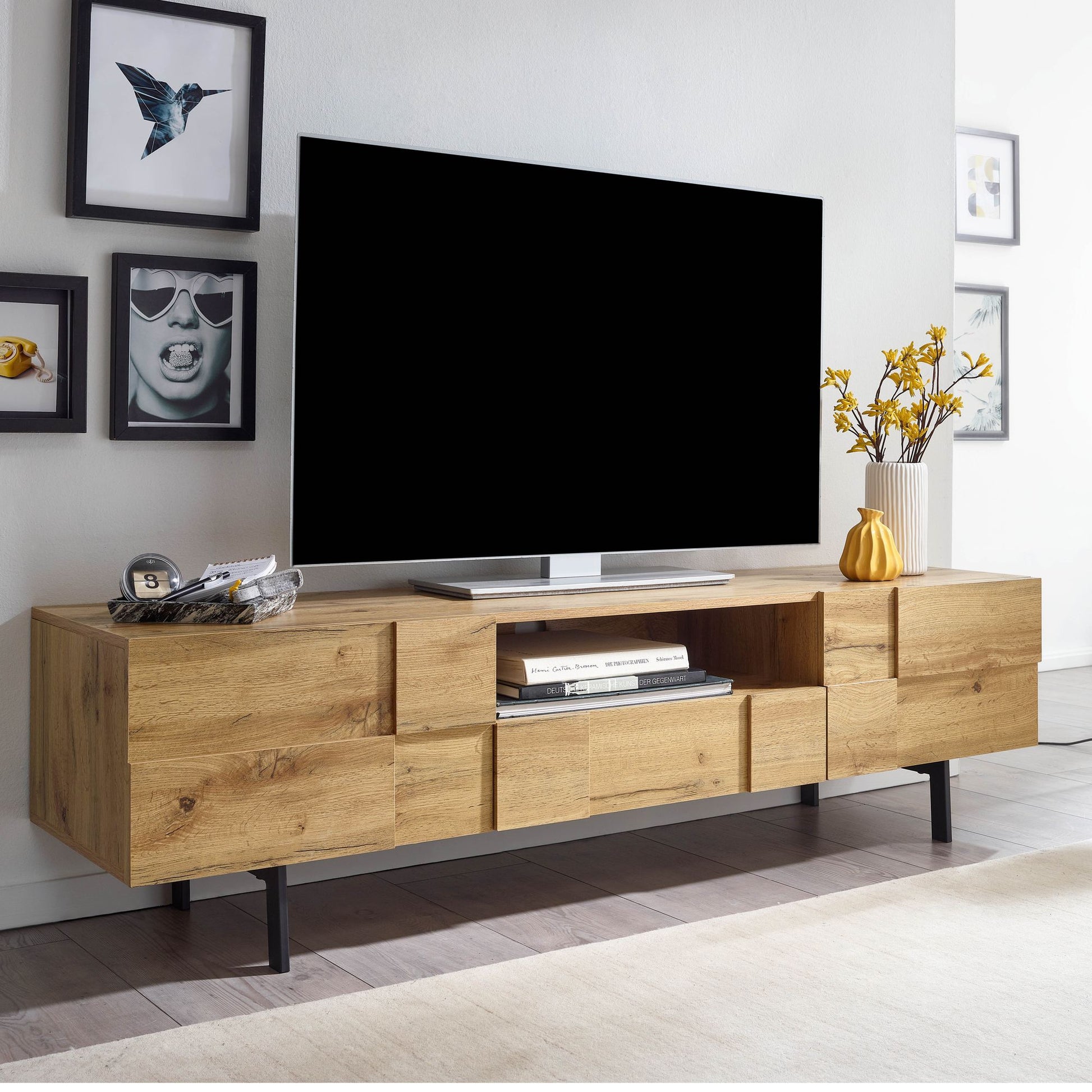 Mueble De Tv Amplio Y Práctico Modelo Wl6.581_1