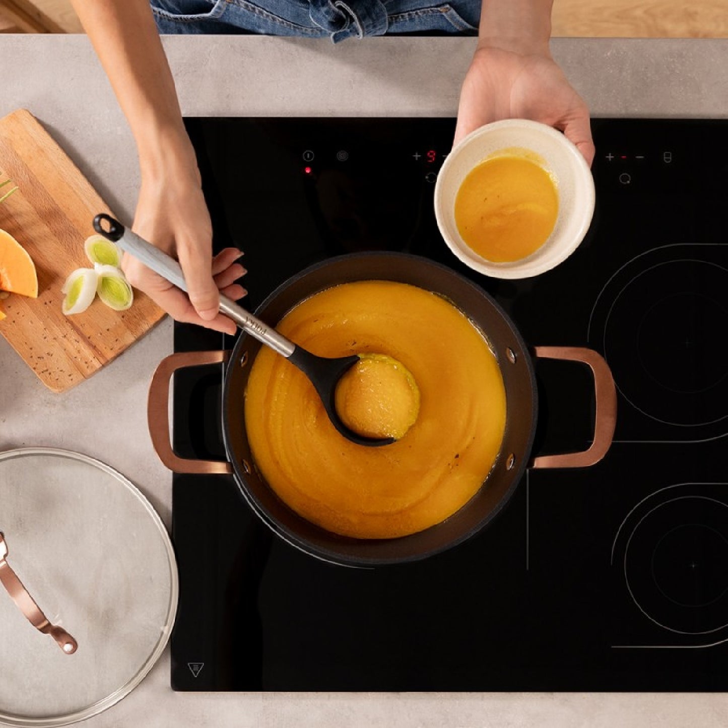 Olla Polka Fantasy 28 Pot Golden. Diámetro 28 Cm, Capacidad 7,1 L, Aluminio Forjado, Revestimiento Antiadherente Platinum Plus Teflon, Libre Pfoa, A_4