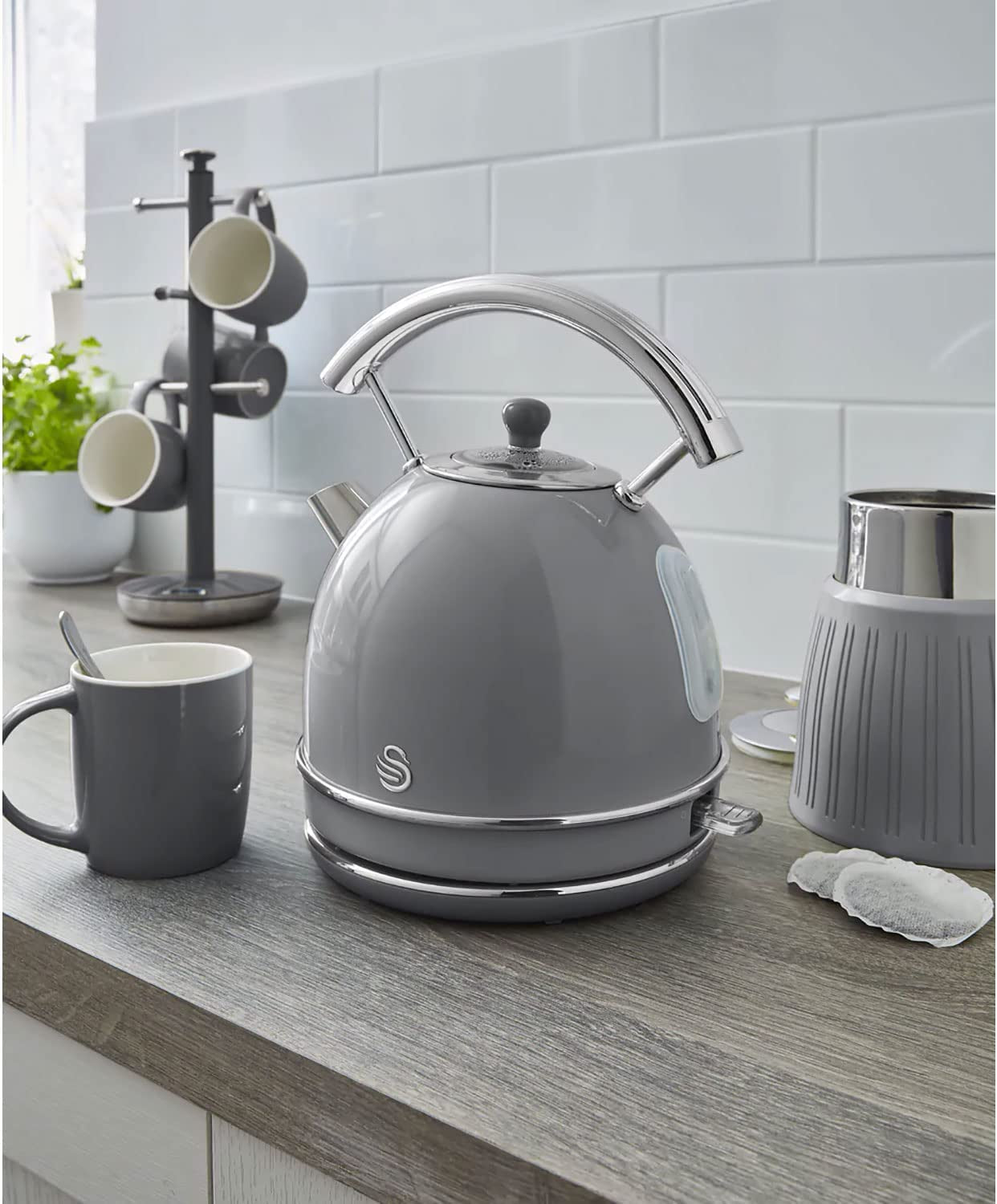 Swan Retro Hervidor Agua Eléctrico, 1,8 L, Resistencia Oculta Acero Inoxidable, Sin Bpa, Inalámbrico, Sk14630grneu,gris_1