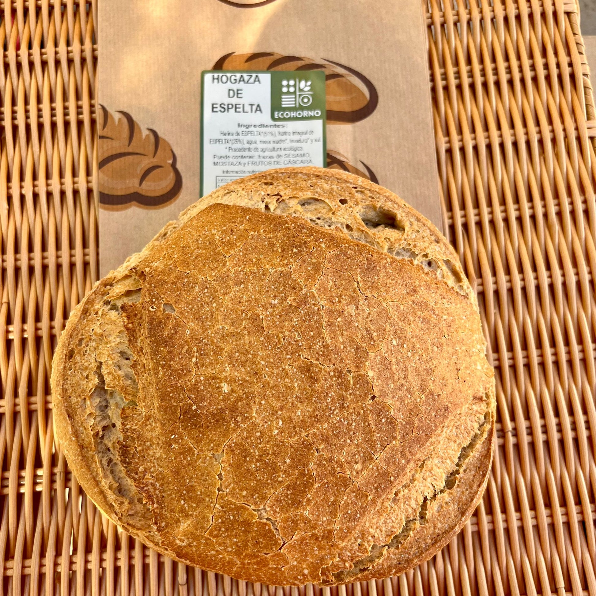 Hogaza de pan de espelta ecológica