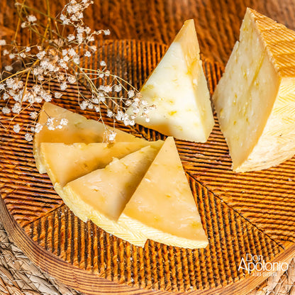 Queso Del Abuelo Añejo En Aceite De Oliva Virgen Extra [1/4] (0,7/0,8 Kg)