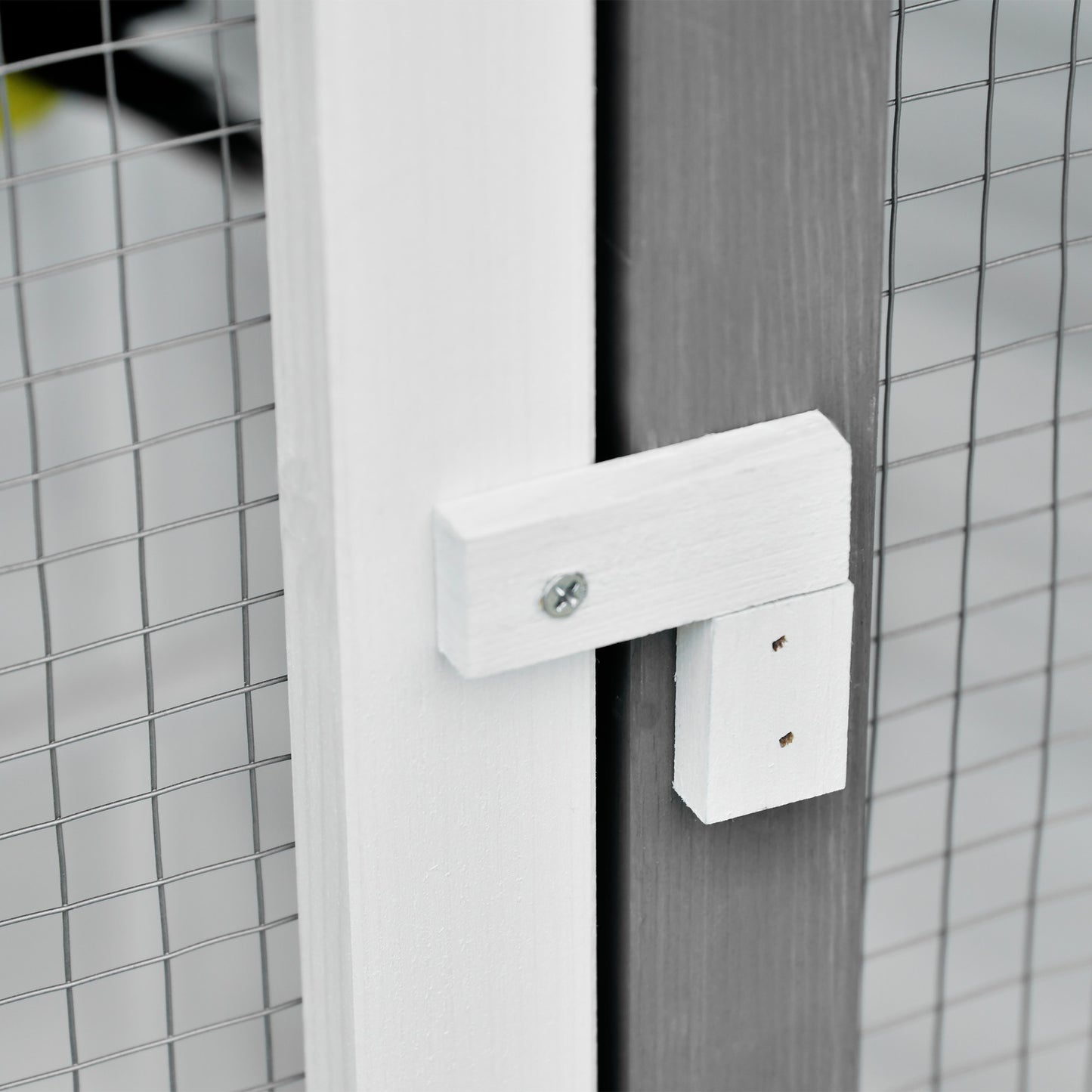 Pawhut Pajarera De Madera Grande Para Jardín Con Múltiples Ventanas Y Techo_3