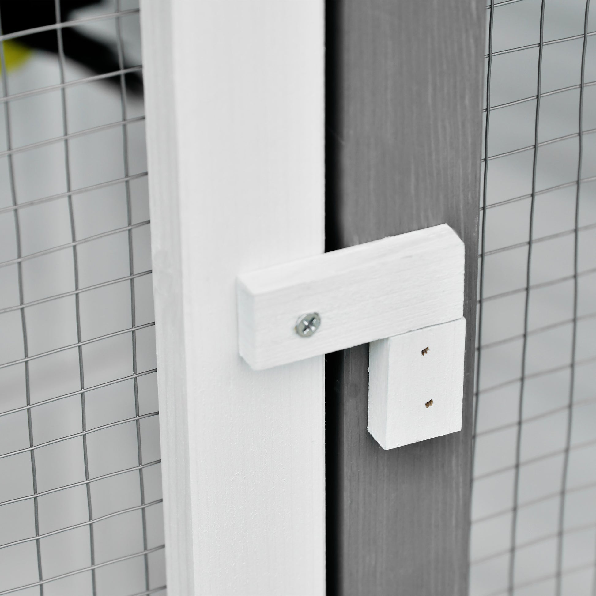 Pawhut Pajarera De Madera Grande Para Jardín Con Múltiples Ventanas Y Techo_3