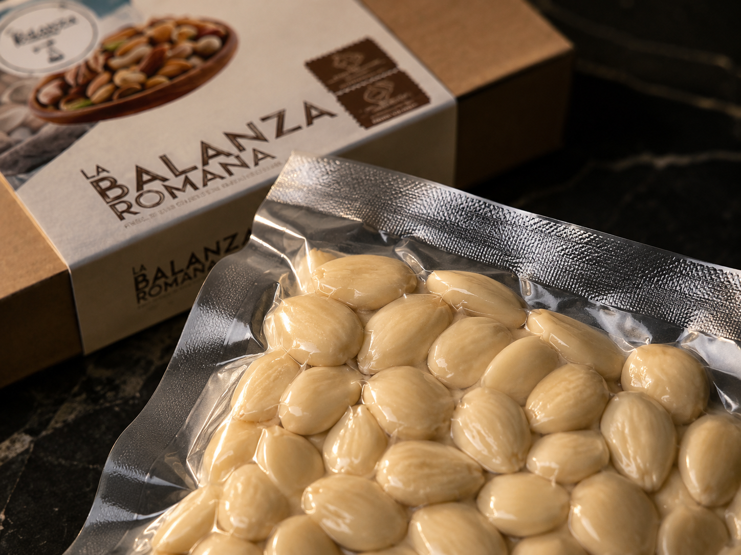 Almendras Peladas Queen Marcona Bio - Envasadas Al Vacío - 800 G | Fruto Seco Premium, Snack Vegano Natural_4