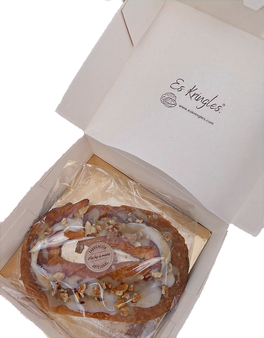 Postre de nueces kringle (Es Kringles) con caramelo a la sal y glaseado_0