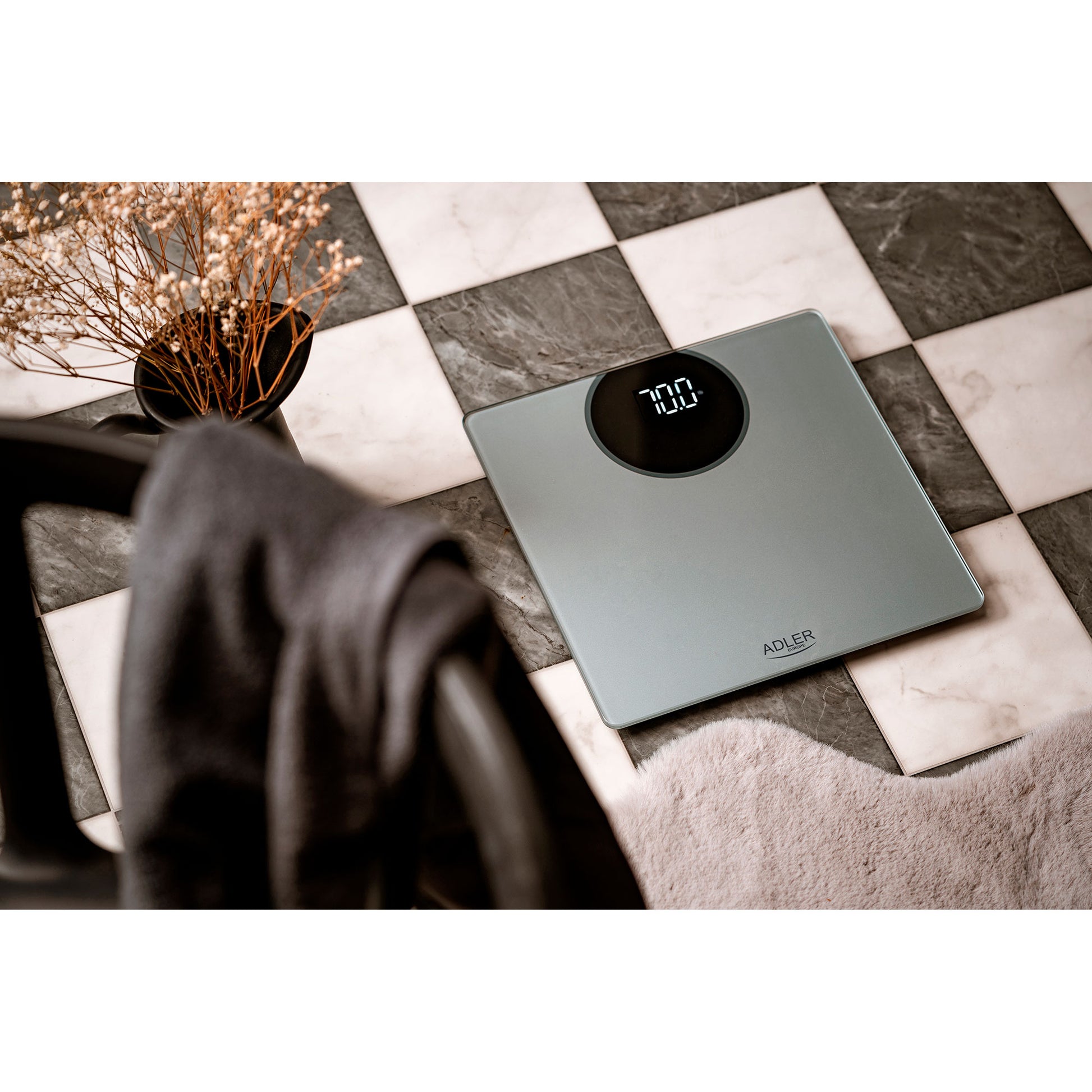 Báscula De Baño Digital Alta Precisión 180kg, Pantalla Led Apagado Automático, Vidrio Templado Adler Ad8175 Plata