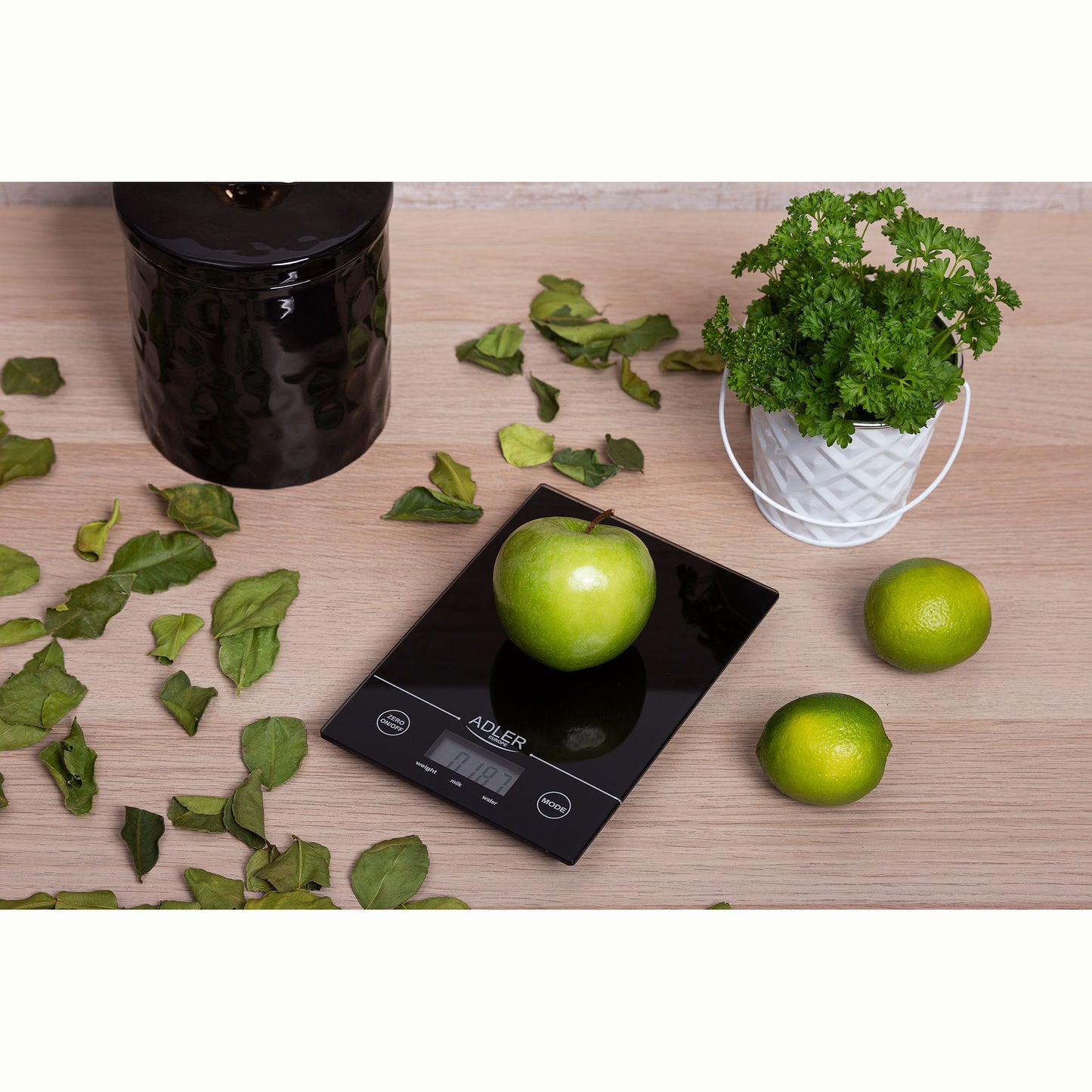 Báscula De Cocina Digital Extraplana, Medición 1gr, Hasta 5 Kg, Lcd, Función Tara, Vidrio Adler Ad 3138 Negro