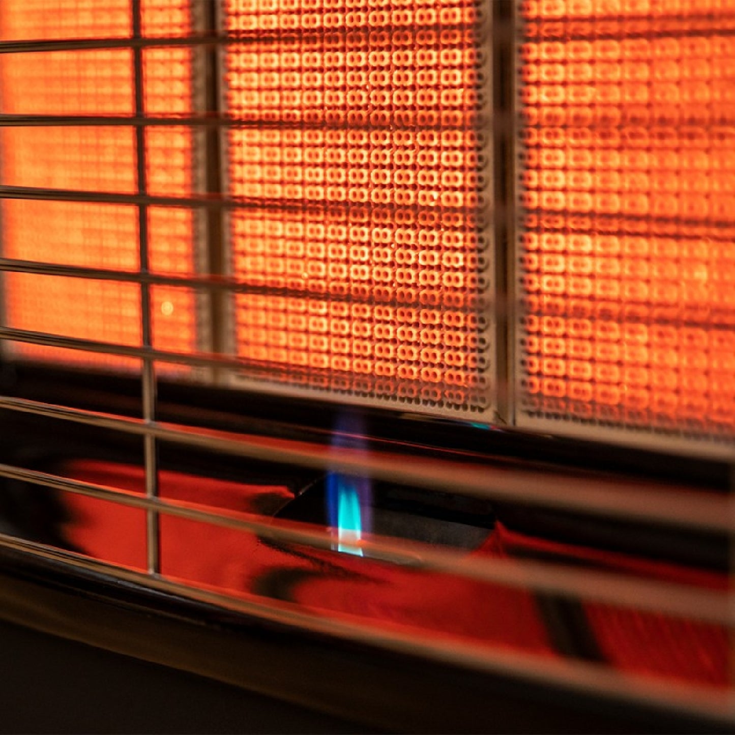 Cecotec Estufa De Gas Butano Plegable Readywarm 4000 Slim Fold +. 4200 W Con 3 Niveles, 4 Ruedas, Bombonas De 15 Kg_2