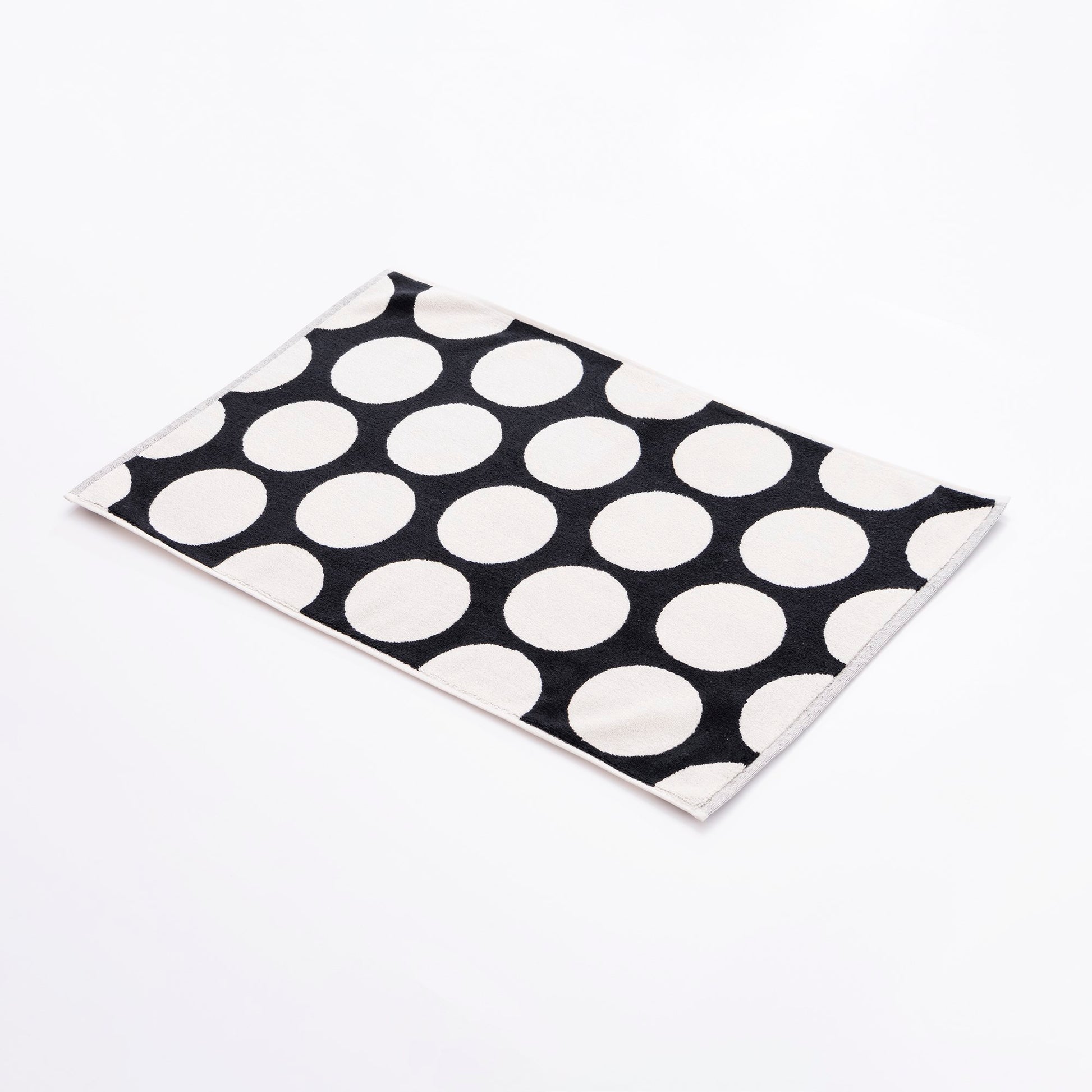 Alfombra De Baño 50x80cm 100% Algodon 1000gsm Topos Negros Benetton_1
