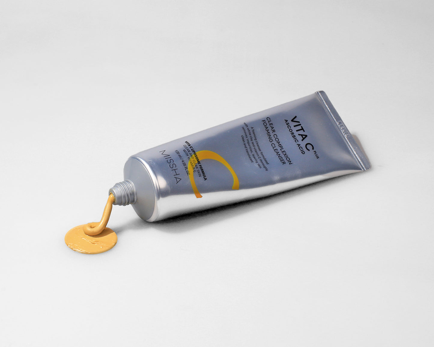 Missha Vita_c_plus_clear_complexion_foaming_cleanser_1