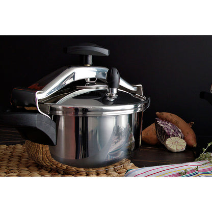 Olla Presión 8 Litros, Inducción, Express, Acero Inox. 18/10 Todas Cocinas, Fondo Termodifusor Fagor Clásica Bombe 8 Plata